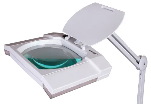 obrázek Lupa Levenhuk Zeno Lamp ZL23 LUM - Vystavený předmět,  7